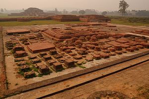 640px-VikramshilaRuins.jpg