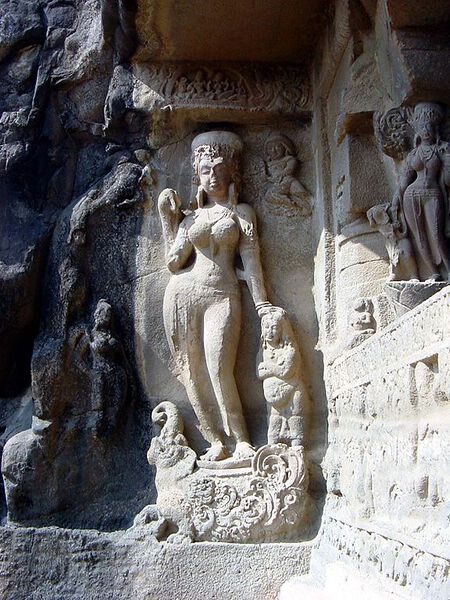 Datei:Ellora Cave 21 si0331.jpg