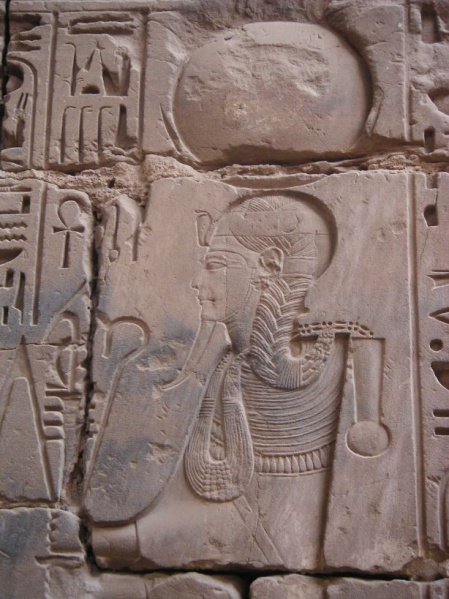 Datei:Karnak Khonsou 080519.jpg